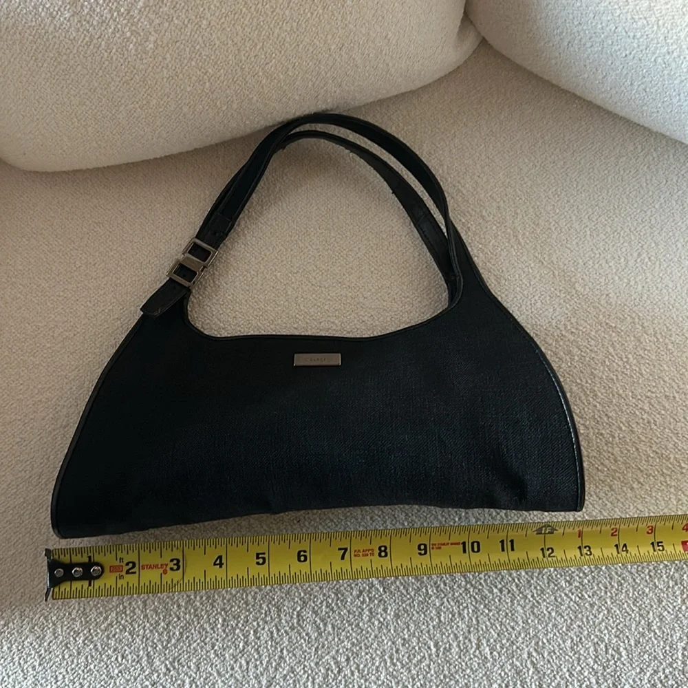 Gucci Black Shoulder Bag - Picture 14 of 17